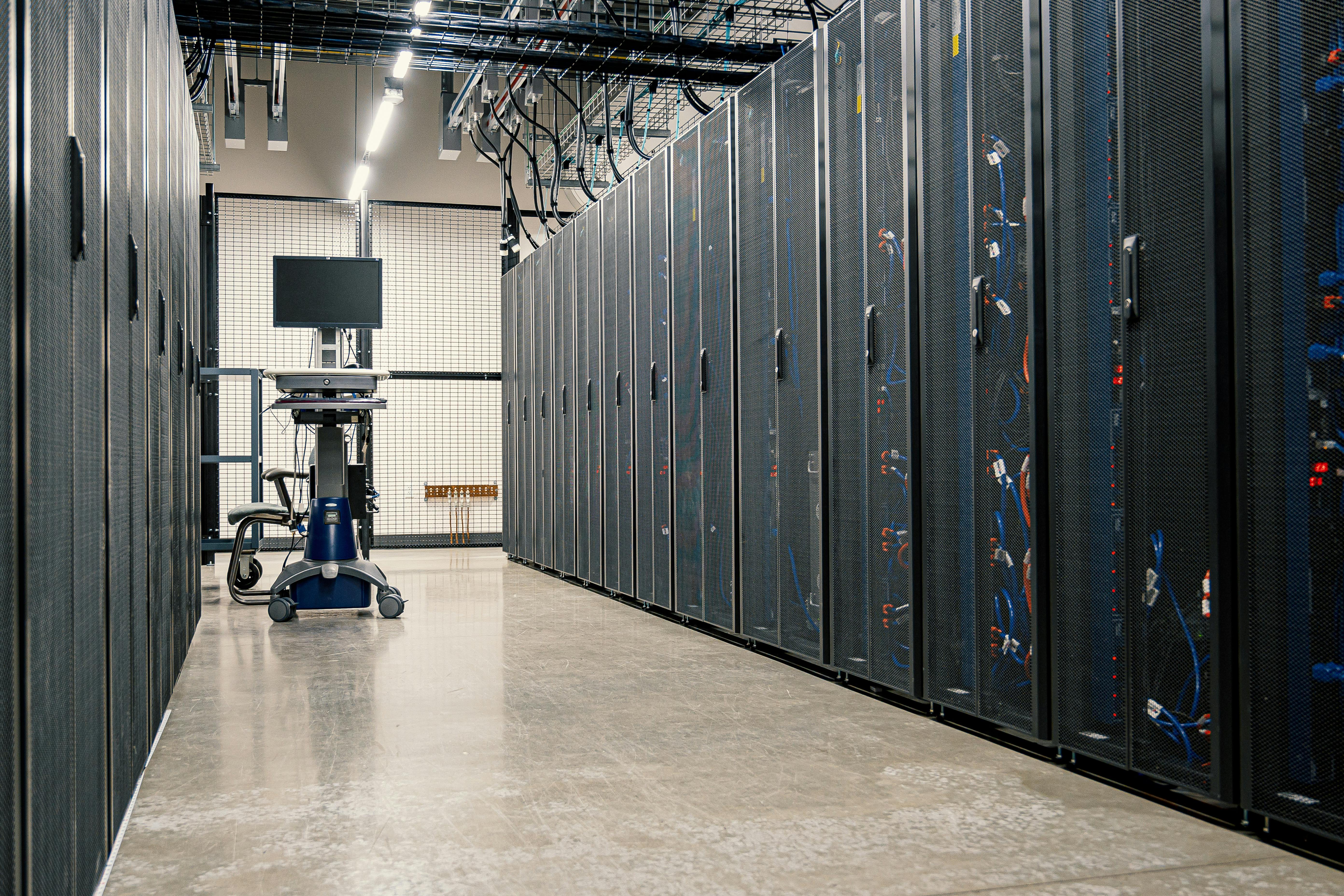 Flur eines Serverraums